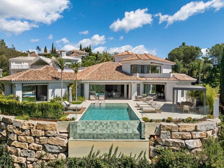 Villa for Sale in Benahavis, Malaga 6