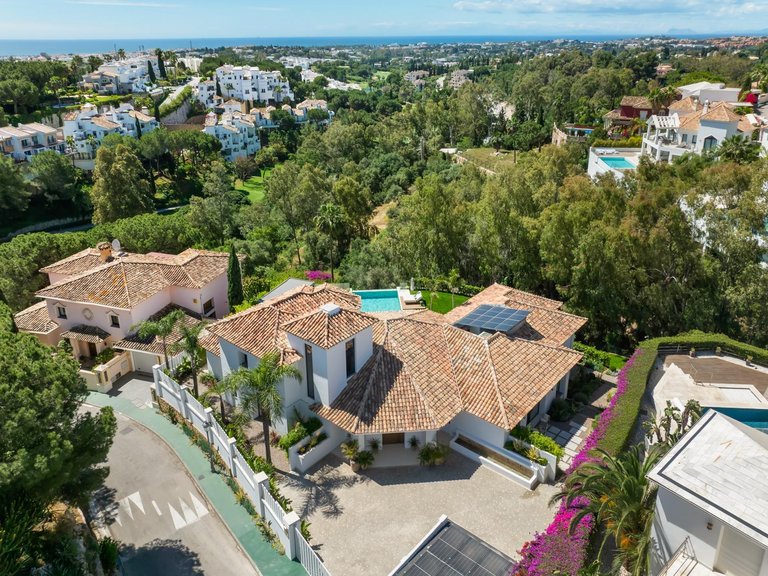 Villa for Sale in Benahavis, Malaga 7