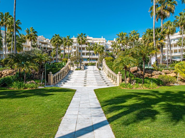 Apartment for Sale in Estepona, Malaga 25