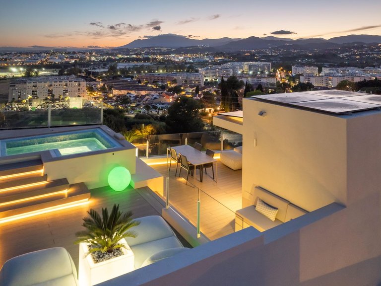 Villa for Sale in Marbella, Malaga 1