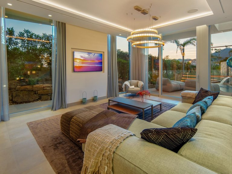 Villa for Sale in Marbella, Malaga 10
