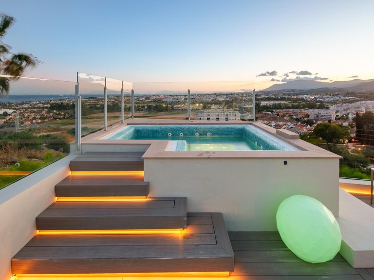 Villa for Sale in Marbella, Malaga 12