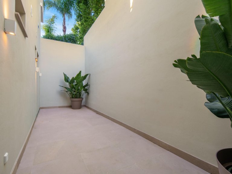 Villa for Sale in Marbella, Malaga 17