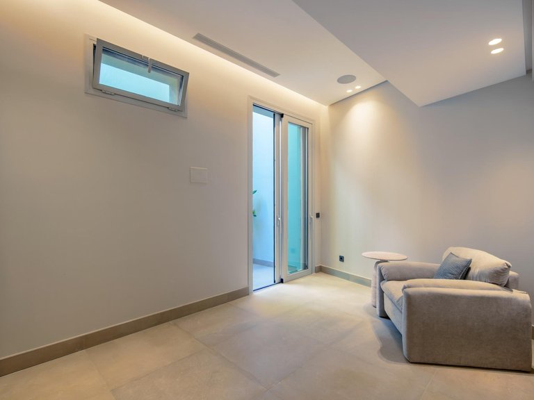 Villa for Sale in Marbella, Malaga 25