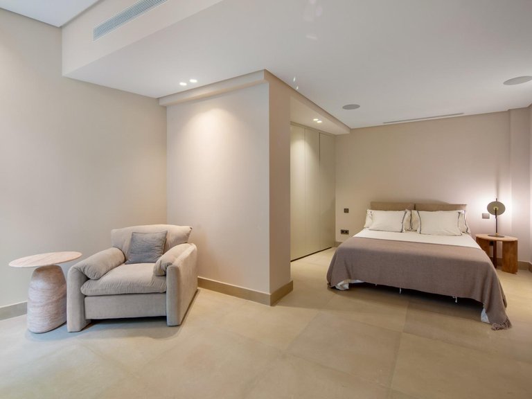 Villa for Sale in Marbella, Malaga 31