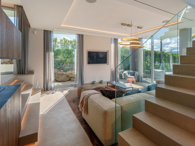 Villa for Sale in Marbella, Malaga 34