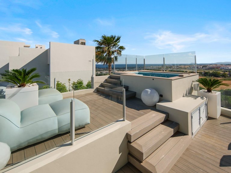 Villa for Sale in Marbella, Malaga 35