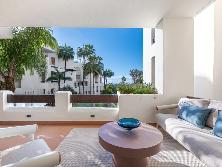 Penthouse for Sale in Estepona, Malaga 17