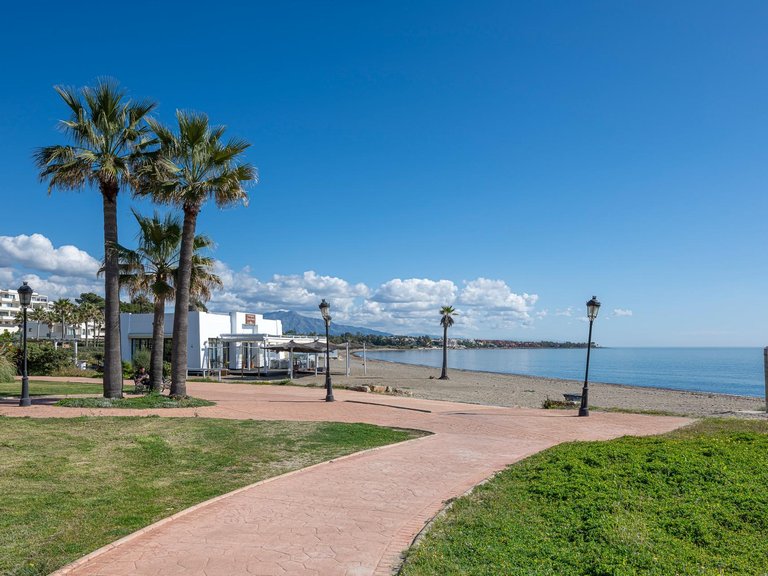 Penthouse for Sale in Estepona, Malaga 42