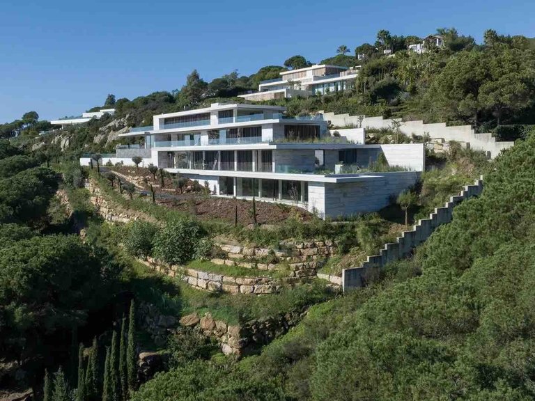 Villa for Sale in Sotogrande, Cadiz 4