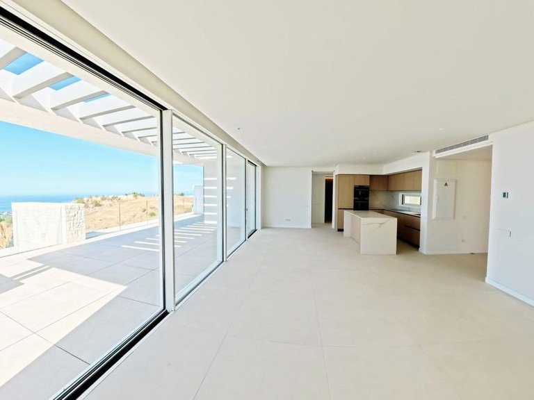 Apartment for Sale in Ojen, Malaga 20