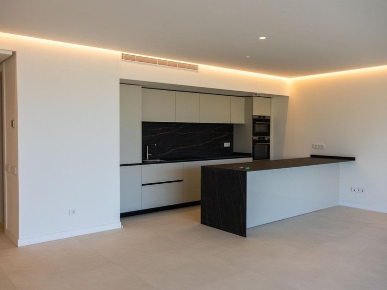 Apartment for Sale in Ojen, Malaga 25