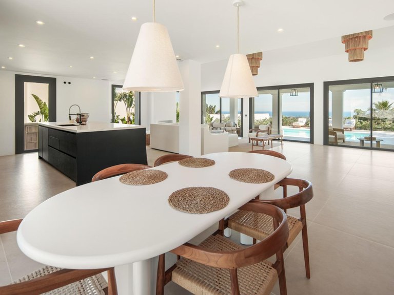 Villa for Sale in Benahavis, Malaga 12