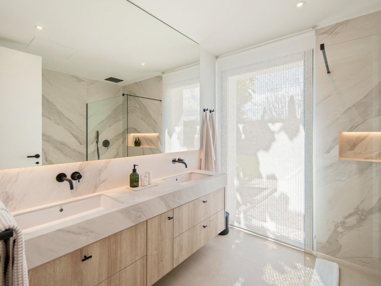 Villa for Sale in Benahavis, Malaga 29