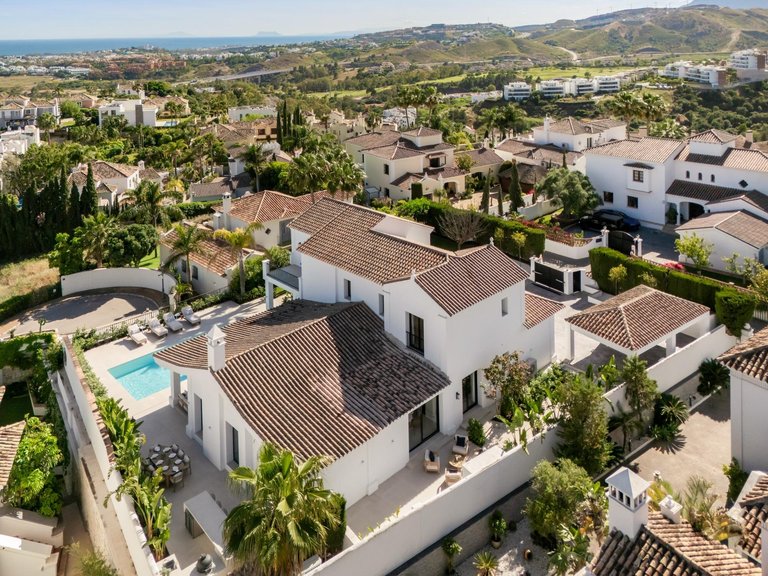 Villa for Sale in Benahavis, Malaga 3