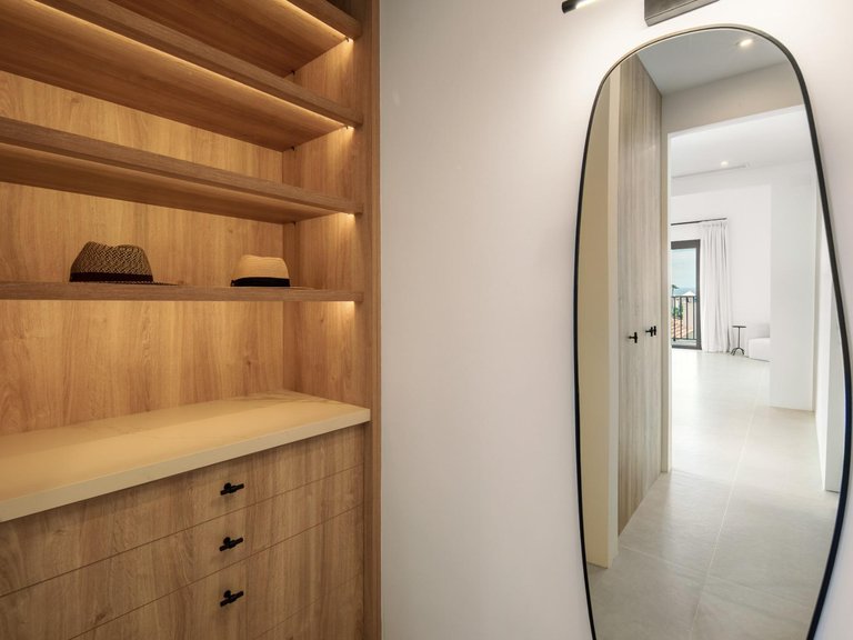 Villa for Sale in Benahavis, Malaga 36