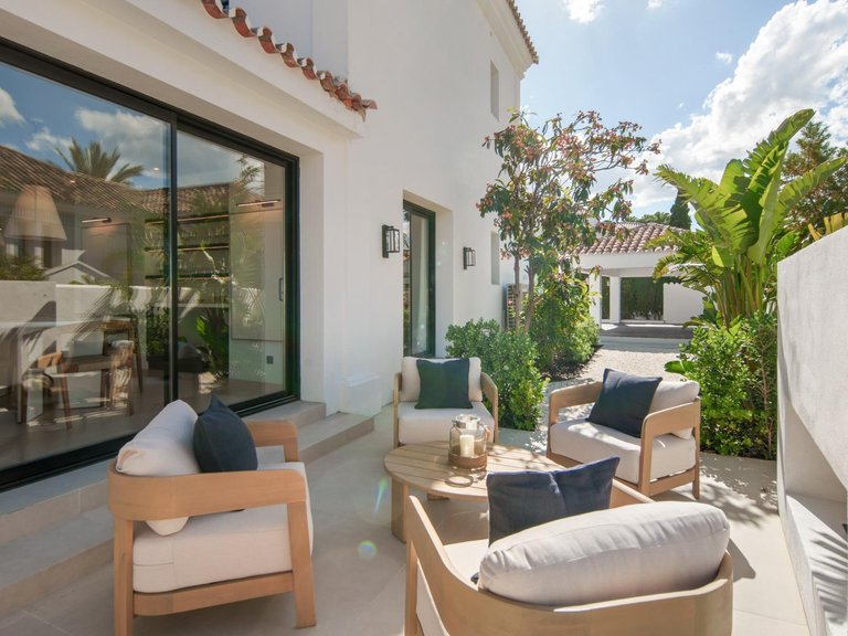 Villa for Sale in Benahavis, Malaga 39