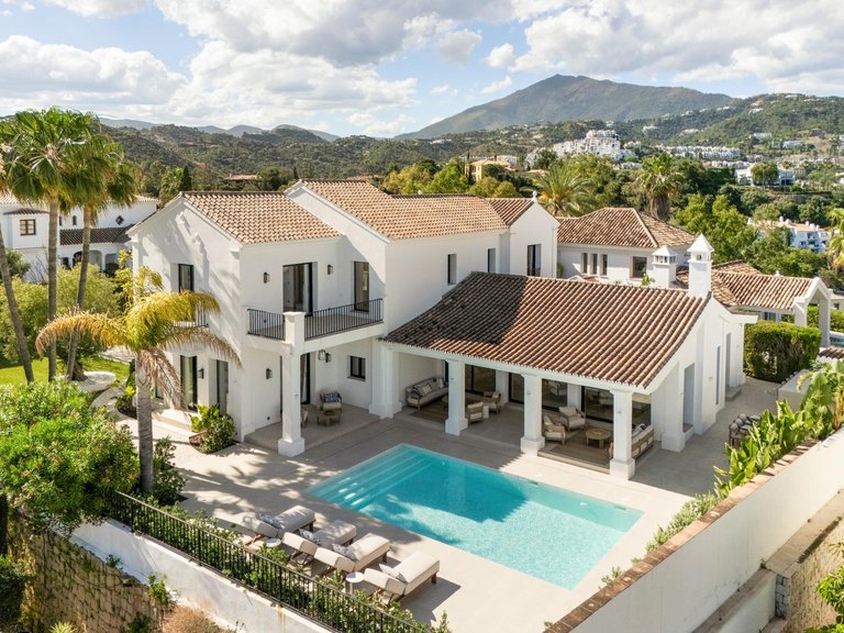 Villa for Sale in Benahavis, Malaga 4