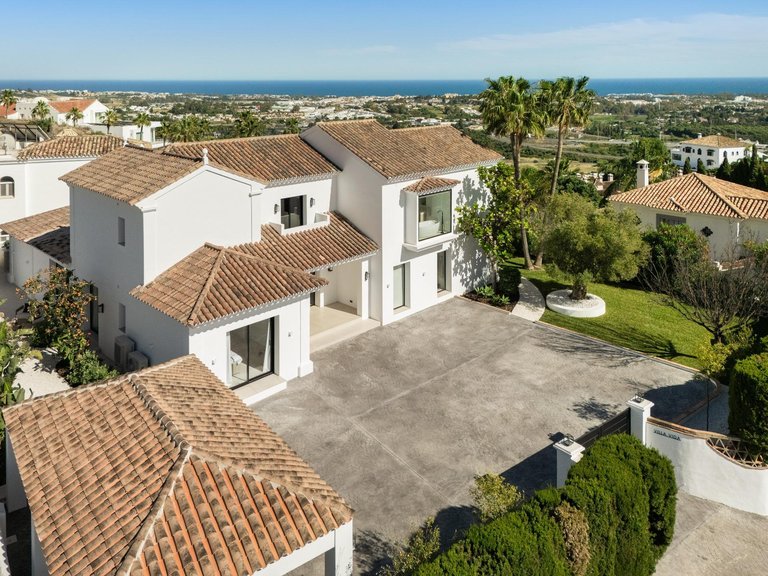 Villa for Sale in Benahavis, Malaga 8