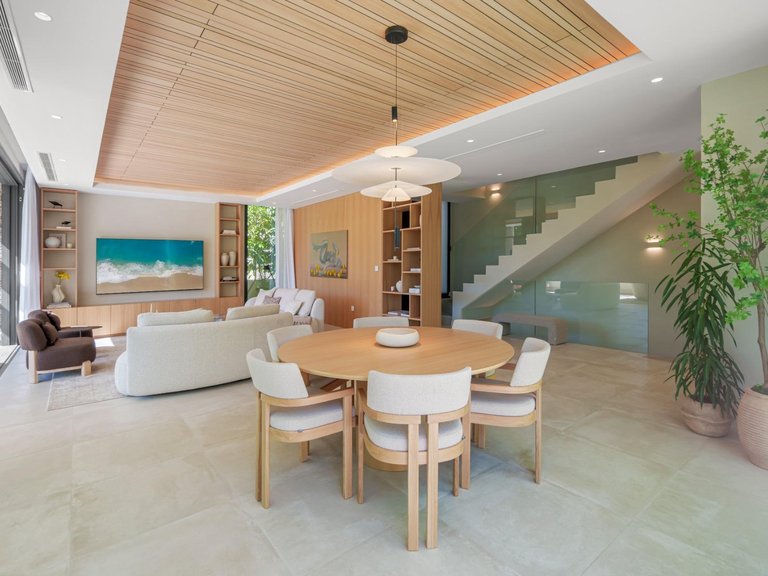 Villa for Sale in Estepona, Malaga 11