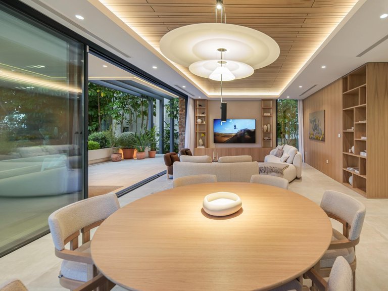 Villa for Sale in Estepona, Malaga 24