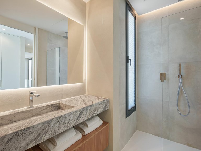 Villa for Sale in Estepona, Malaga 25