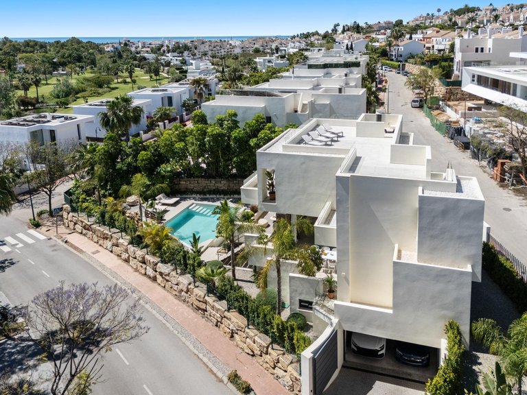 Villa for Sale in Estepona, Malaga 4