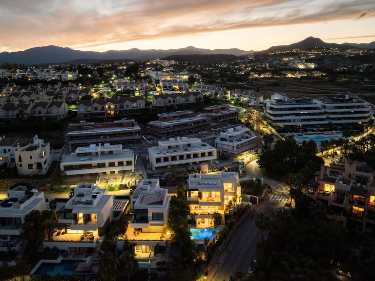 Villa for Sale in Estepona, Malaga 41