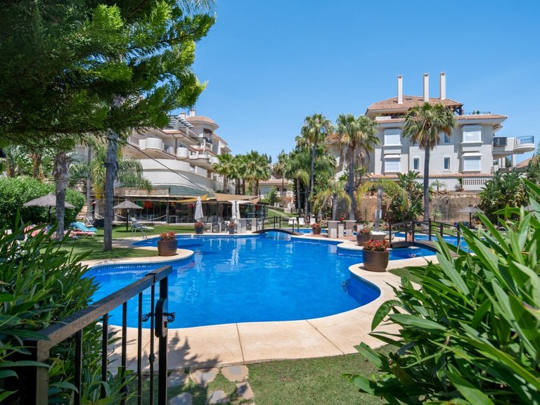 Penthouse for Sale in Marbella, Malaga 1