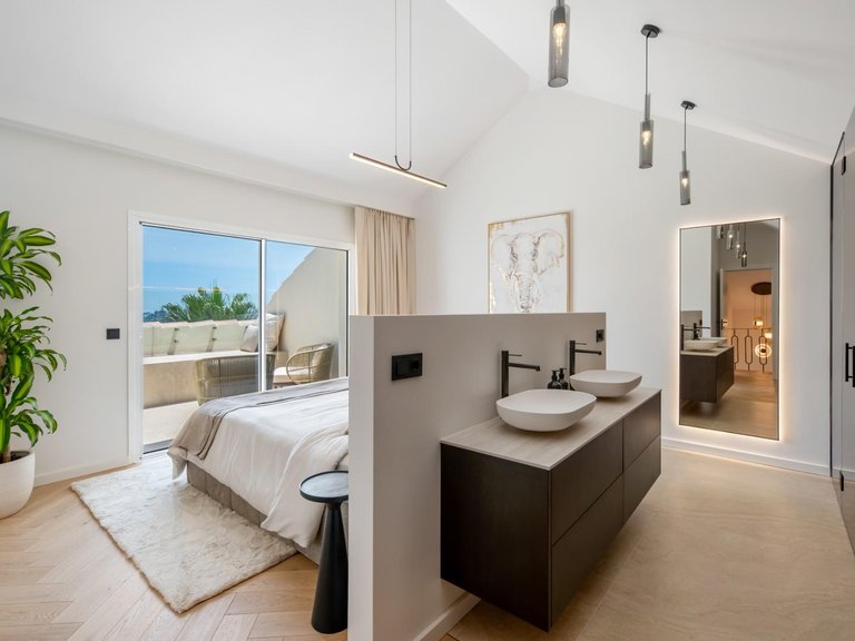 Penthouse for Sale in Marbella, Malaga 21