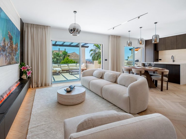 Penthouse for Sale in Marbella, Malaga 4