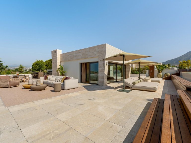 Penthouse for Sale in Marbella, Malaga 2