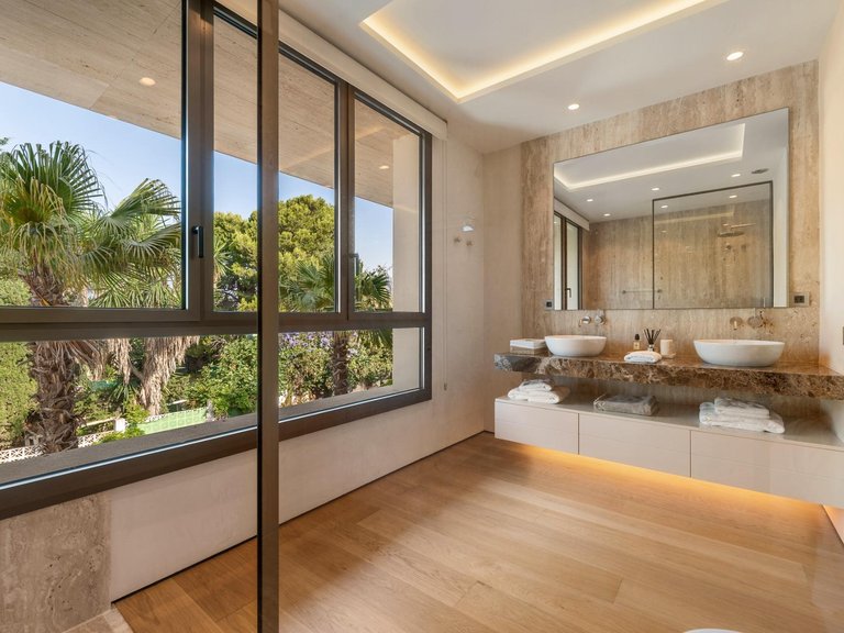 Penthouse for Sale in Marbella, Malaga 22