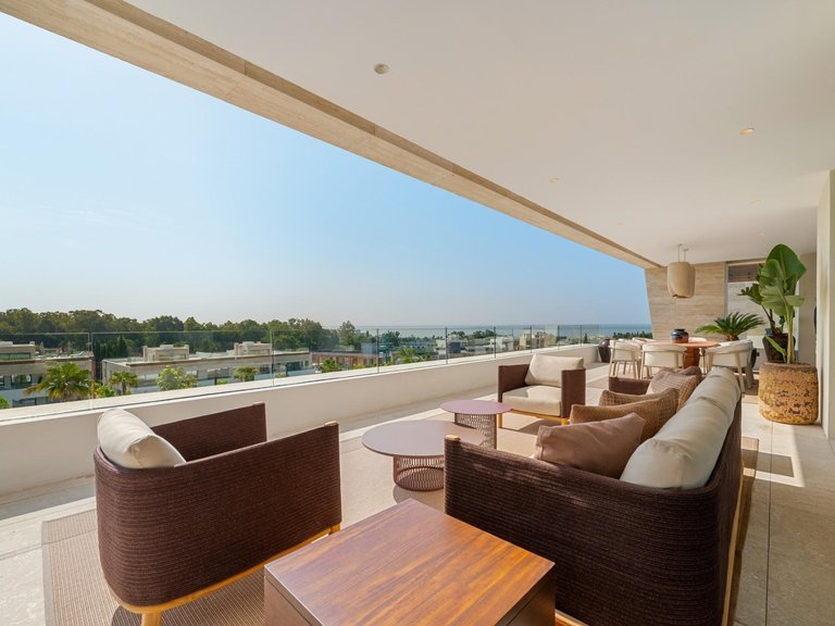 Penthouse for Sale in Marbella, Malaga 39