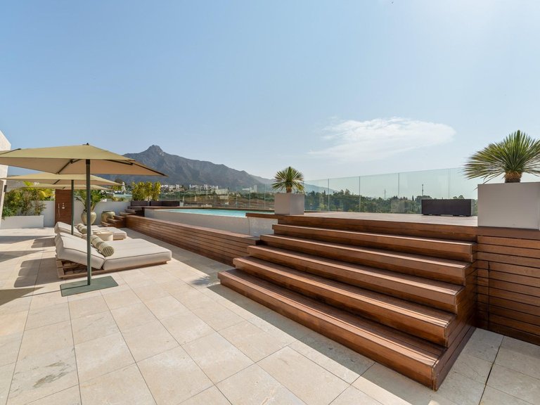 Penthouse for Sale in Marbella, Malaga 44