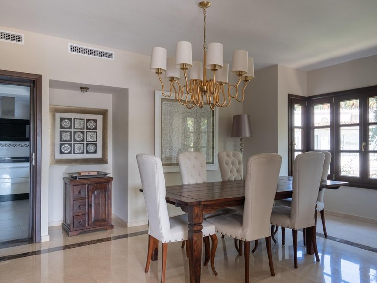 Villa for Sale in Marbella, Malaga 10