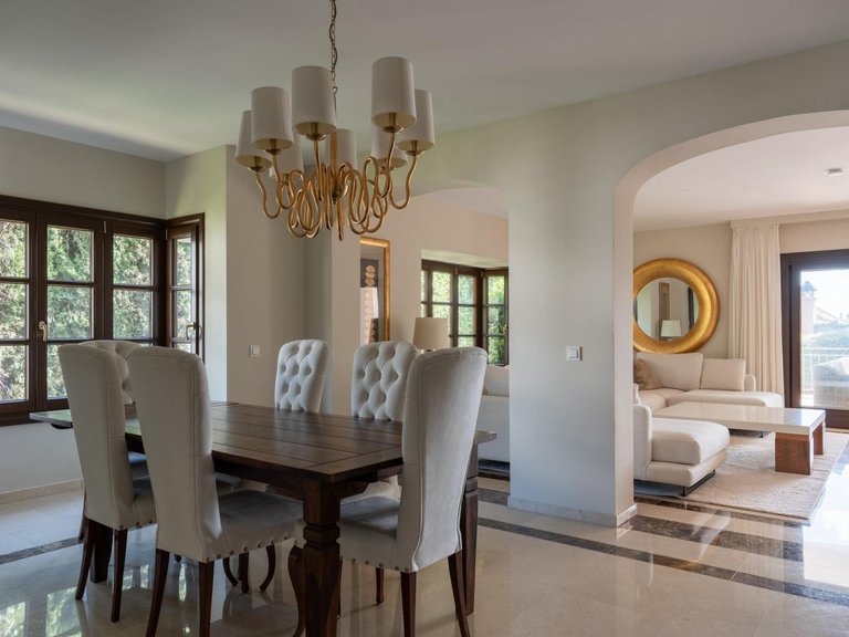 Villa for Sale in Marbella, Malaga 11