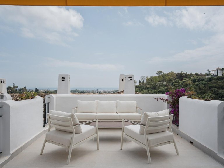 Apartment for Sale in Benahavis, Malaga 1