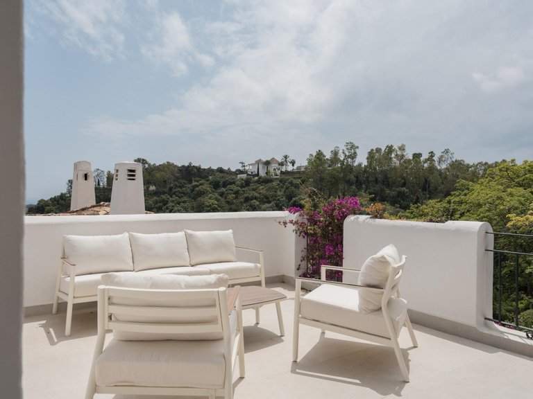 Apartment for Sale in Benahavis, Malaga 10