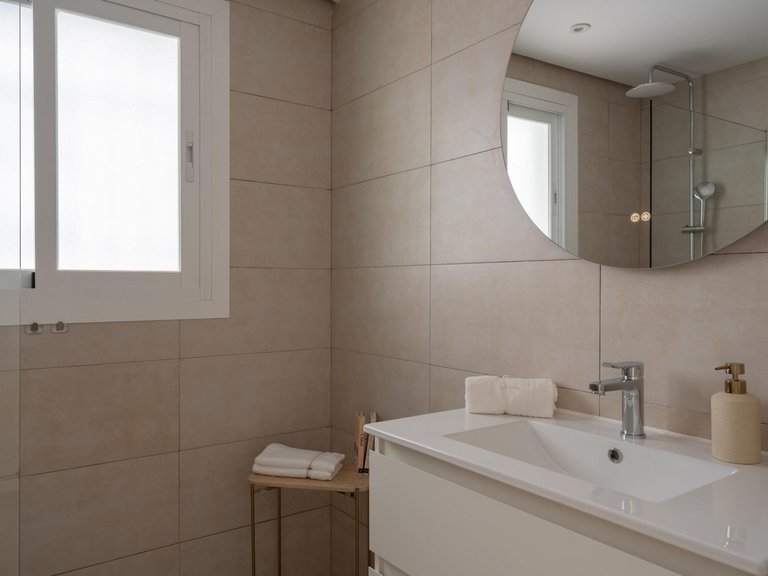 Apartment for Sale in Benahavis, Malaga 14