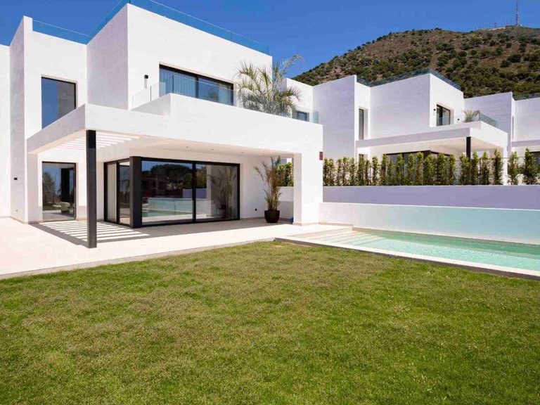 Villa for Sale in Mijas, Malaga 1