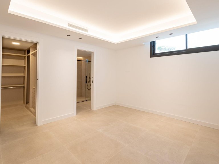 Villa for Sale in Mijas, Malaga 25