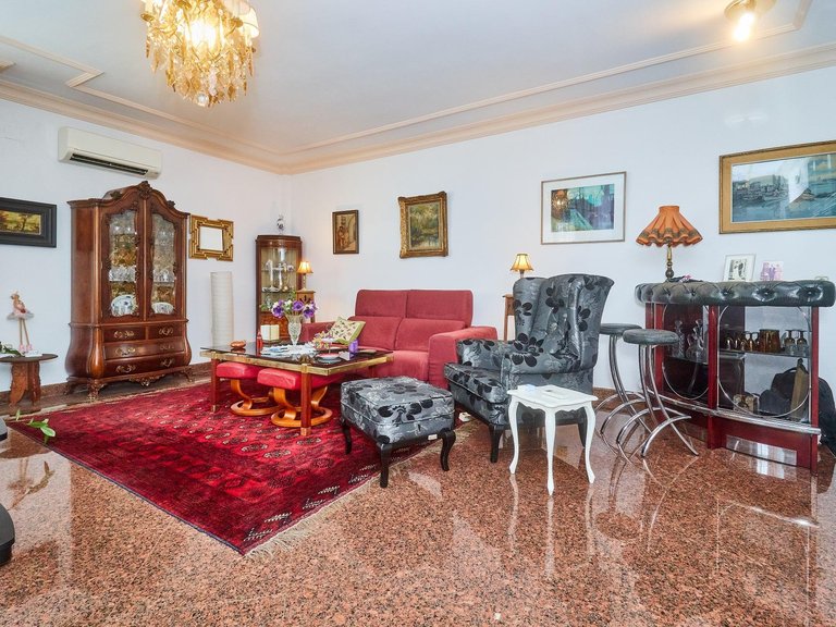 Villa for Sale in Fuengirola, Malaga 11