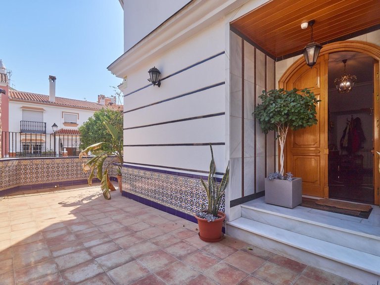 Villa for Sale in Fuengirola, Malaga 2