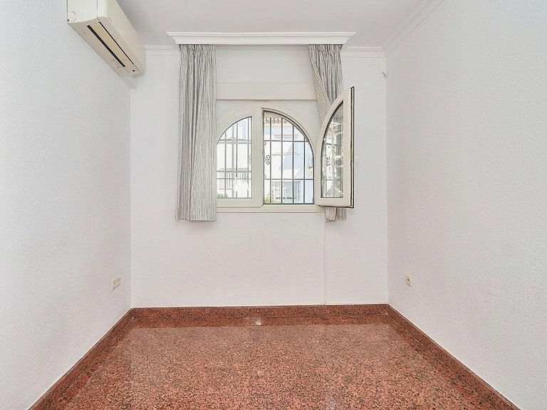 Villa for Sale in Fuengirola, Malaga 40