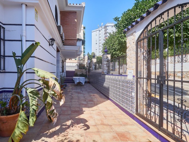 Villa for Sale in Fuengirola, Malaga 43