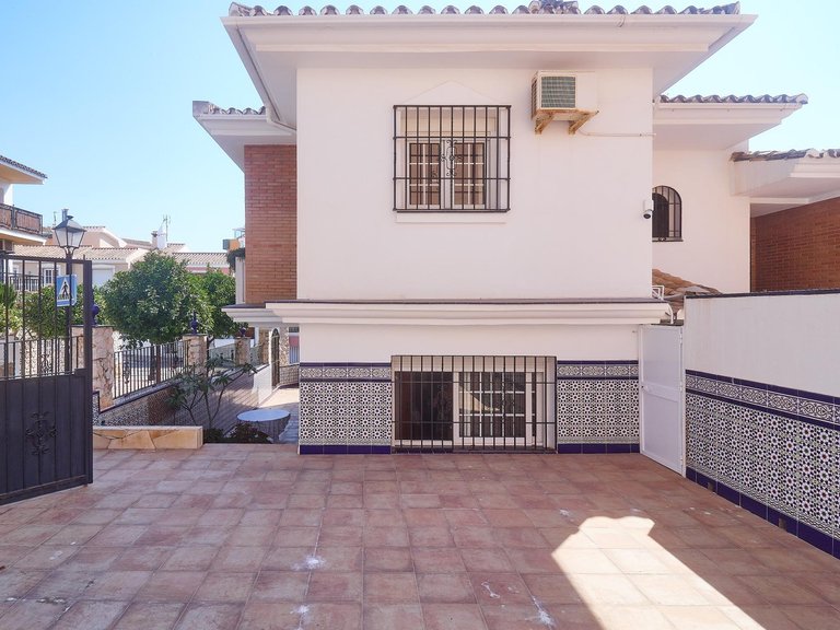 Villa for Sale in Fuengirola, Malaga 8