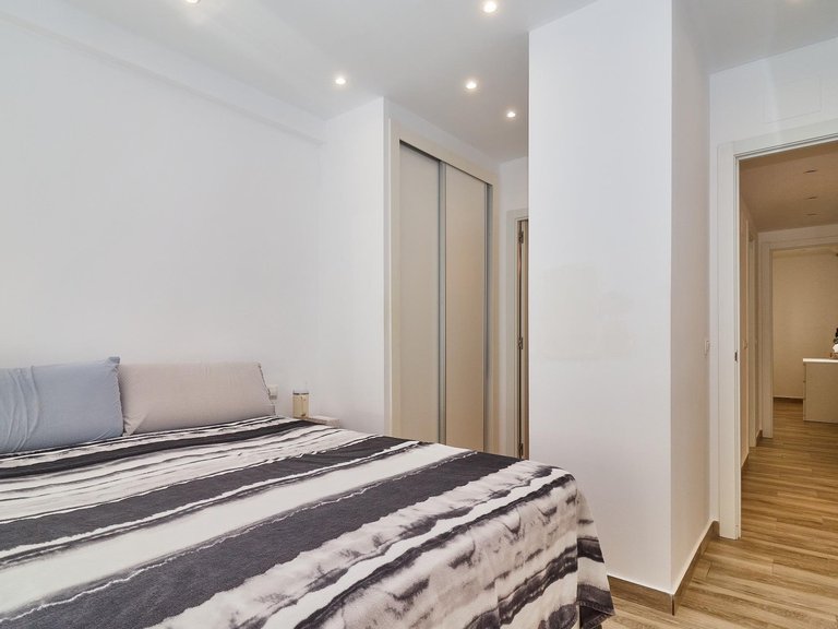 Apartment for Sale in Fuengirola, Malaga 24
