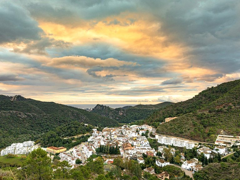 Apartment for Sale in Benahavis, Malaga 31