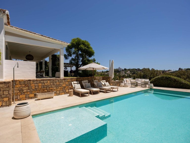Villa for Sale in Estepona, Malaga 23